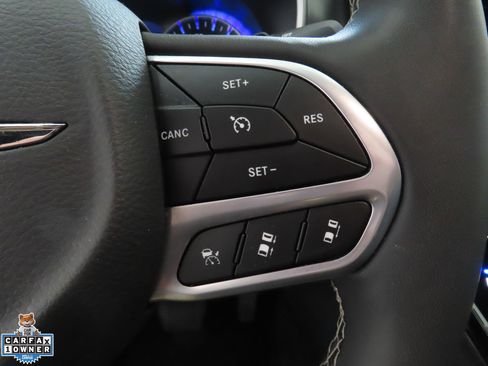 Used 2025 Chrysler Pacifica Select FWD image 15