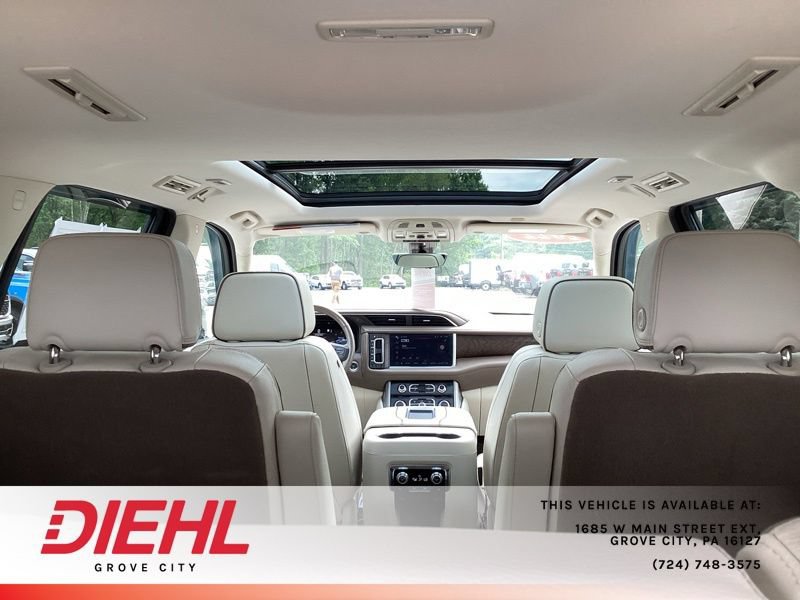 Certified 2022 GMC Yukon Denali w/ Denali Premium Package AWD/4WD image 17