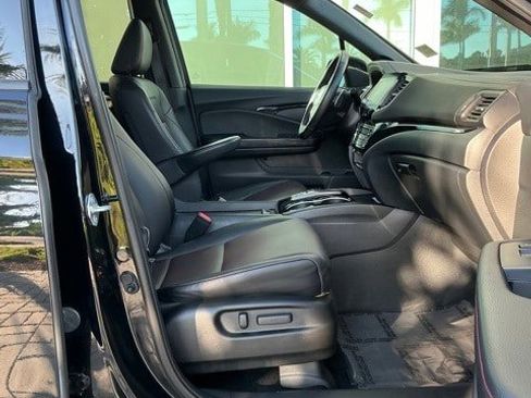 Used 2021 Honda Ridgeline Black Edition image 13