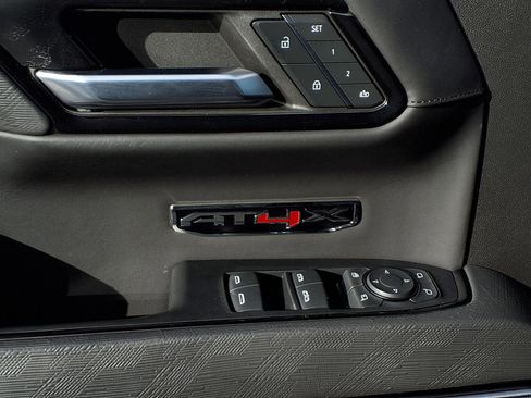 Used 2023 GMC Sierra 1500 AT4X w/ AT4X AEV Edition image 18