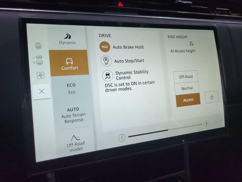 New 2026 Land Rover Range Rover SE image 36