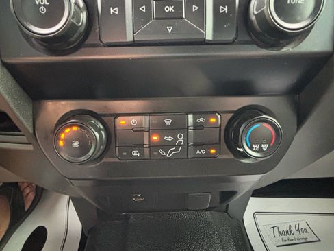 Used 2022 Ford F250 XL w/ Power Equipment Group AWD/4WD image 30