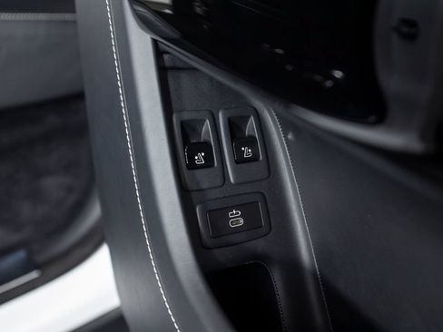 Used 2019 Rolls-Royce Cullinan AWD/4WD image 71