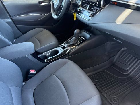Used 2021 Toyota Corolla LE FWD image 22