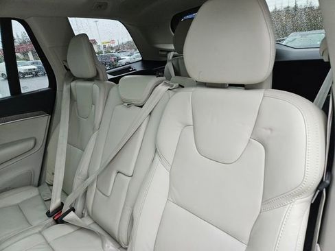 Certified 2023 Volvo XC90 T8 Ultimate w/ Protection Package Premier image 15