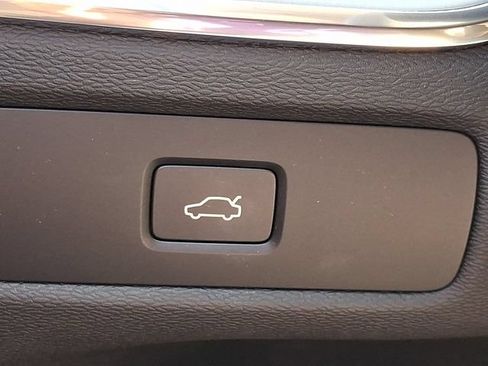 Certified 2023 Volvo XC60 B5 Core w/ Climate Package AWD/4WD image 26