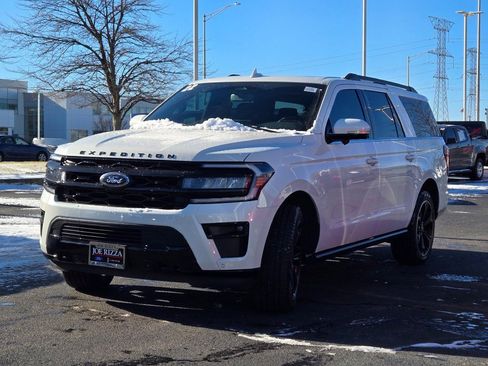 Used 2022 Ford Expedition Max Limited image 3