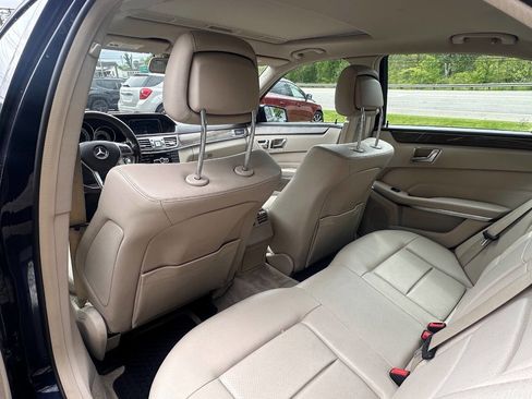 Used 2014 Mercedes-Benz E 350 4MATIC Sedan image 12