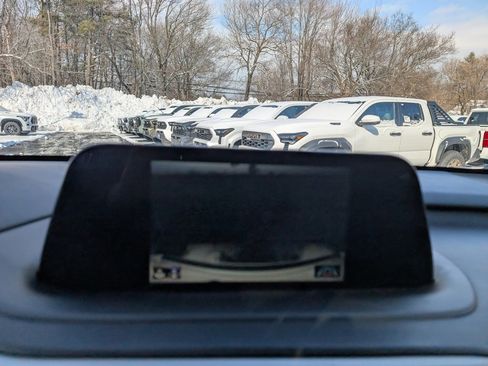 Used 2022 Lexus RX 350L Premium w/ Premium Package image 25