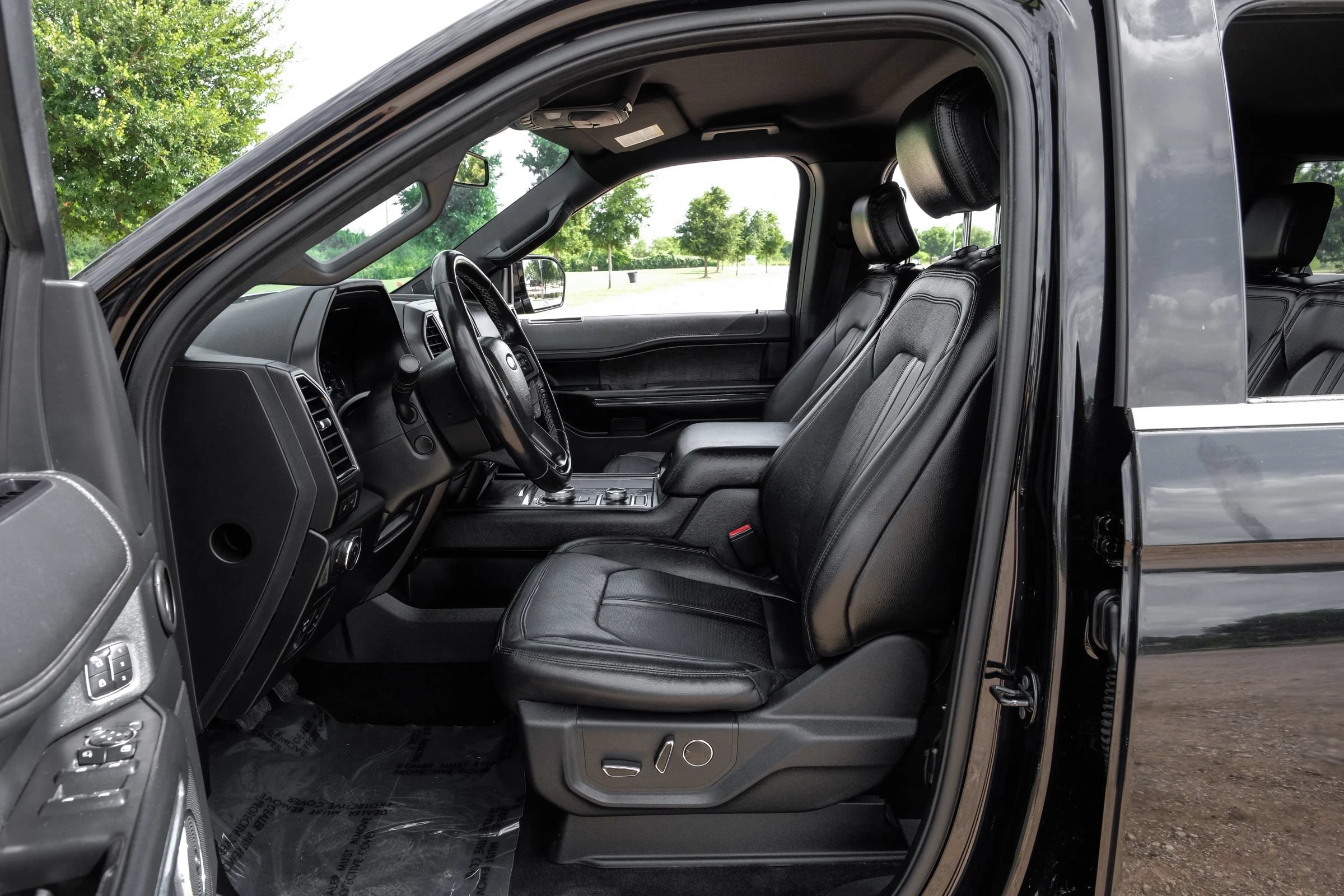 Used 2020 Ford Expedition Max Limited AWD/4WD image 4