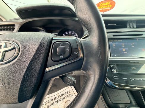 Used 2016 Toyota Avalon Limited image 19