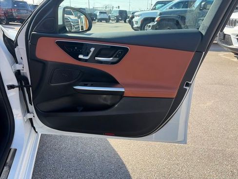 Used 2025 Mercedes-Benz C 300 4MATIC Sedan image 39