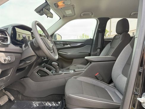 Used 2024 Chevrolet TrailBlazer LS w/ LS Convenience Package image 14