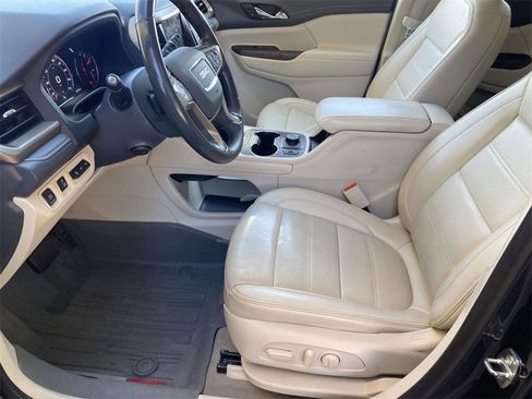 Used 2023 GMC Acadia Denali w/ Trailering Package image 13