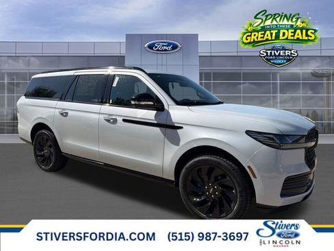 New 2026 Lincoln Navigator L Reserve AWD/4WD image 1