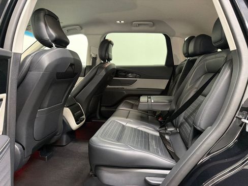 Used 2024 Lincoln Nautilus Reserve image 18