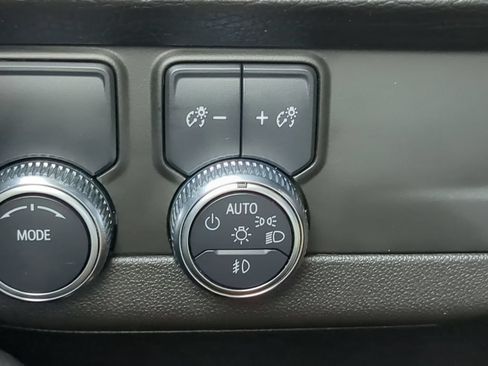 Used 2021 GMC Yukon Denali RWD image 64