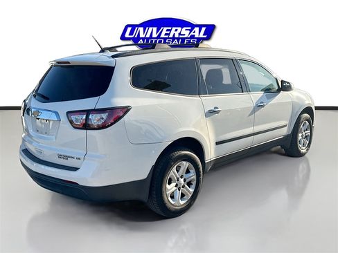 Used 2015 Chevrolet Traverse LS image 7