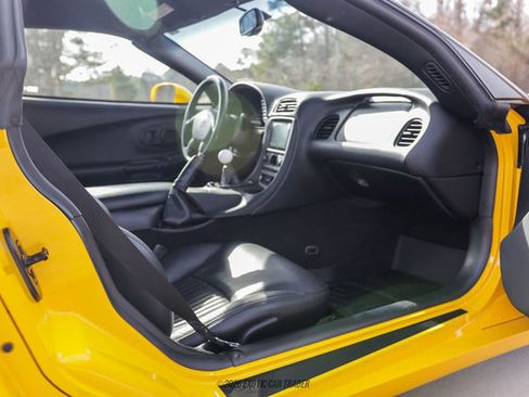 Used 2003 Chevrolet Corvette Z06 w/ Memory Package, 3 Drivers image 17