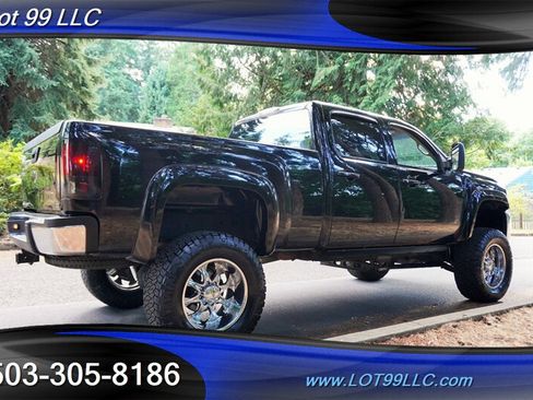 Used 2007 Chevrolet Silverado 2500 LTZ w/ Suspension Package, Off-Road AWD/4WD image 10
