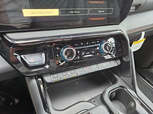 New 2026 GMC Sierra 1500 AT4 w/ Technology Package AWD/4WD image 22