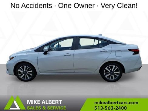 Used 2023 Nissan Versa SV FWD image 4