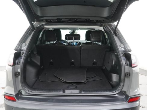 Used 2020 Jeep Cherokee Limited AWD/4WD image 16