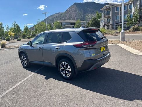Used 2023 Nissan Rogue SV AWD/4WD image 5