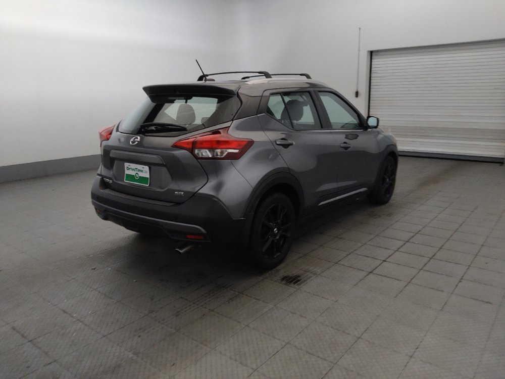 Used 2019 Nissan Kicks SR w/ SR Premium Package FWD image 9