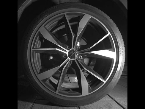 Certified 2023 Volkswagen Tiguan SEL R-Line AWD/4WD image 13