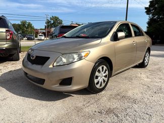 Used 2010 Toyota Corolla LE image 1