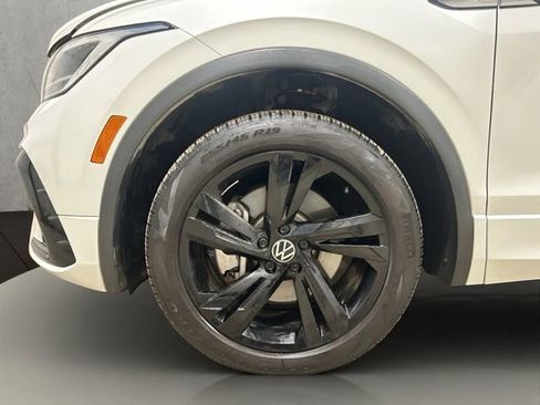 Used 2023 Volkswagen Tiguan SE R-Line AWD/4WD image 25