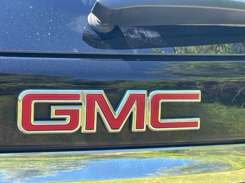 Certified 2021 GMC Terrain SLE w/ Driver Convenience Package AWD/4WD image 22