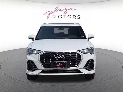 Used 2020 Audi Q3 2.0T Premium w/ Convenience Package AWD/4WD image 2