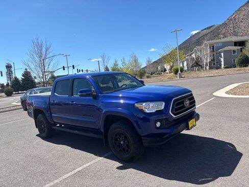 Used 2022 Toyota Tacoma SR5 w/ Technology Package AWD/4WD image 1