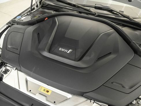 Used 2023 BMW i4 eDrive35 RWD image 25