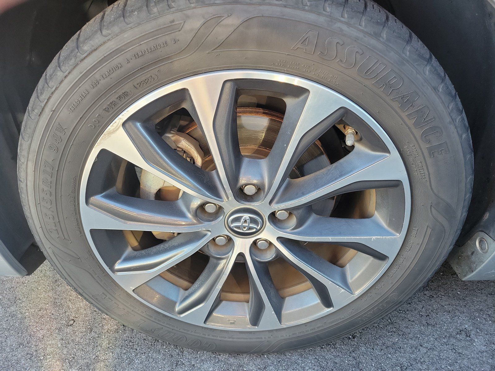 Used 2017 Toyota Avalon XLE FWD image 6