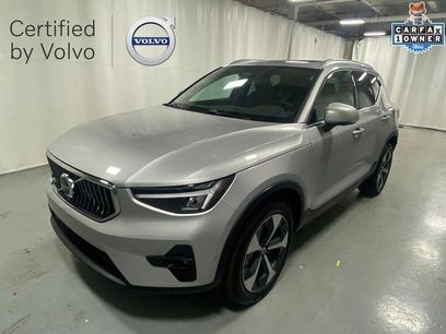 Certified 2025 Volvo XC40 B5 Plus