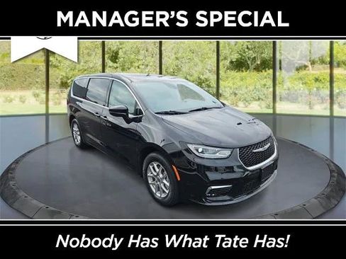 Certified 2024 Chrysler Pacifica Touring-L image 1