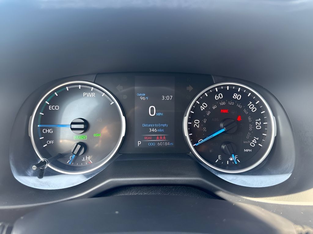 Used 2022 Toyota RAV4 LE AWD/4WD image 18
