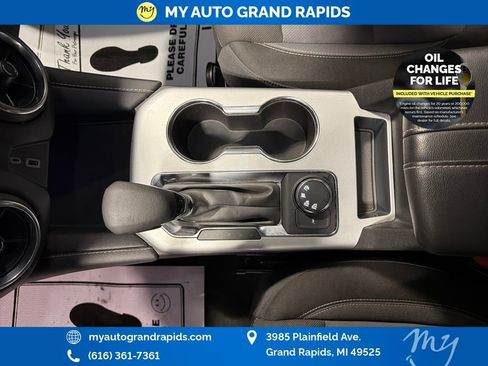 Used 2023 Chevrolet Blazer LT image 59