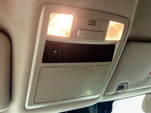 Used 2018 Toyota Tacoma SR5 image 22