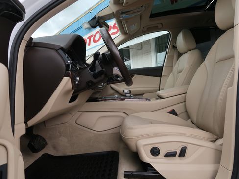 Used 2017 Audi Q7 3.0T Prestige AWD/4WD image 32