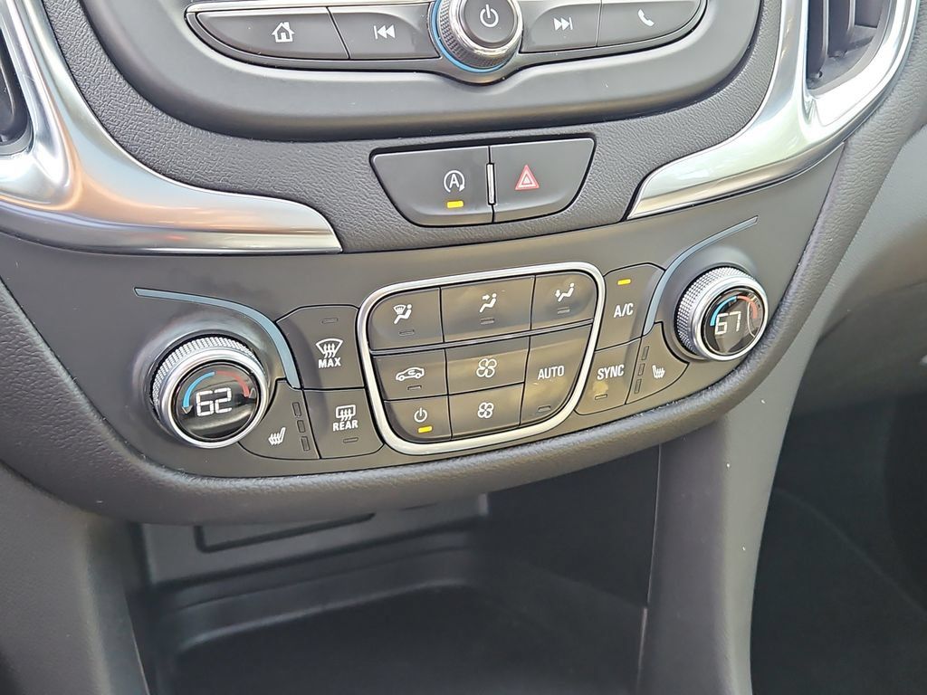 Used 2024 Chevrolet Equinox LT FWD image 34