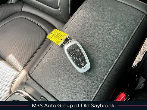 Used 2024 Hyundai Tucson Limited image 35