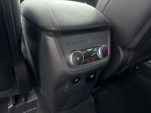 Used 2025 Ford Explorer ST AWD/4WD image 29