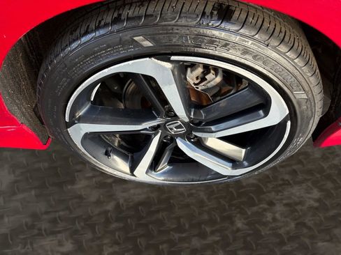 Used 2018 Honda Accord Sport image 30