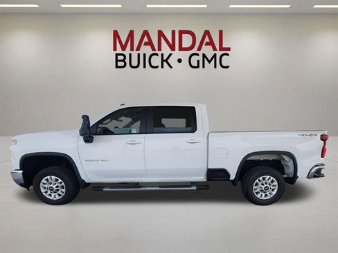 Used 2025 Chevrolet Silverado 2500 LT w/ Convenience Package AWD/4WD image 9