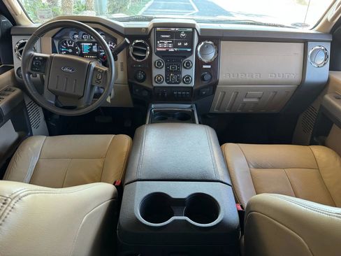 Used 2015 Ford F250 Lariat w/ Chrome Package image 17