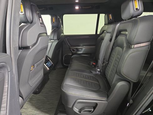 Used 2024 Rivian R1S Adventure AWD/4WD image 21